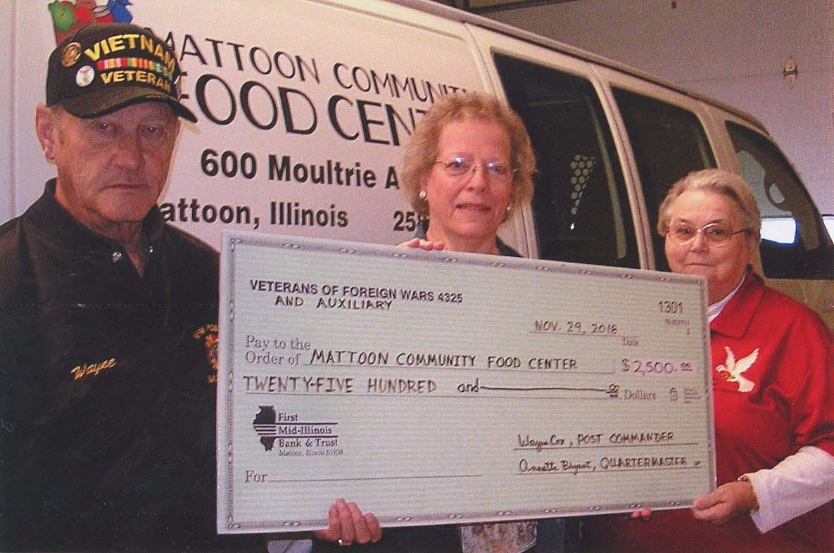 VFW donates to Mattoon Community Food Center